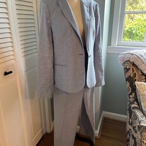 BR classic Logan cropped pant suit